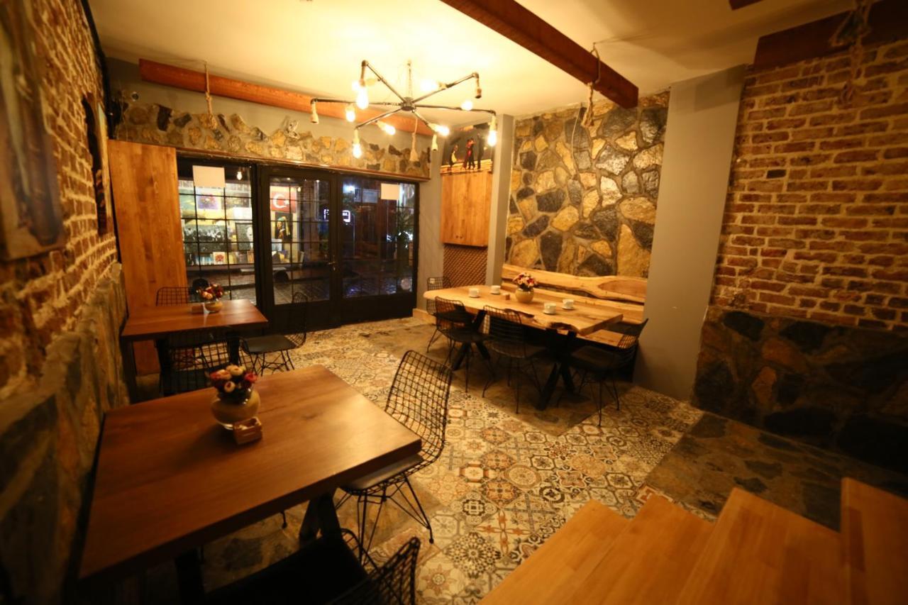 Little Ganj Suites Istanbul Exterior photo